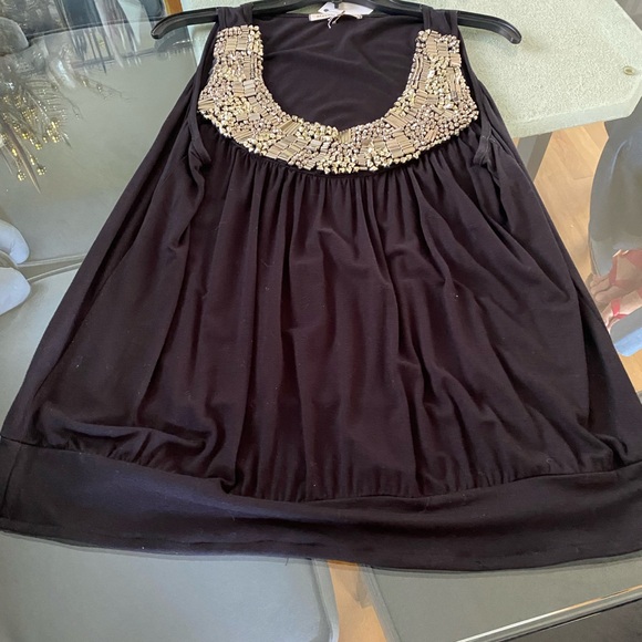 Black cotton top with gold beads embellishment - Picture 2 of 2